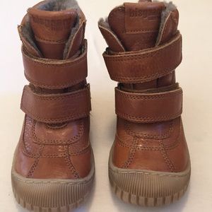 Bisgaard winter boots size 28.